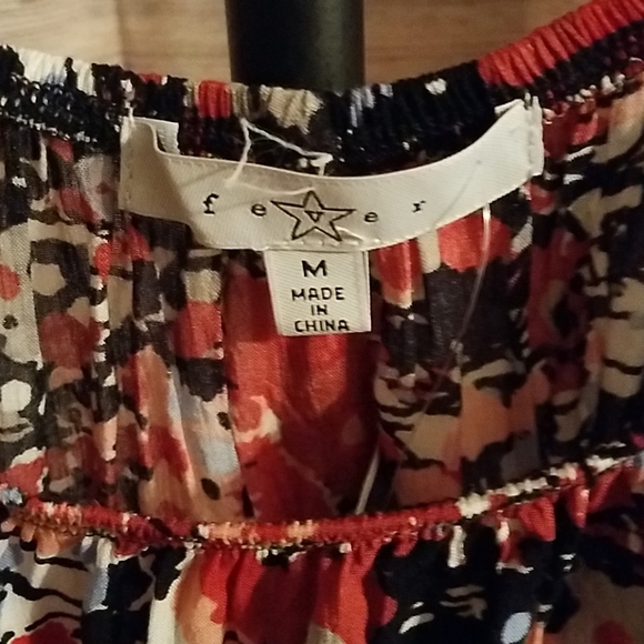 Off Shoulder Top NWT Adorable - Picture 5 of 7